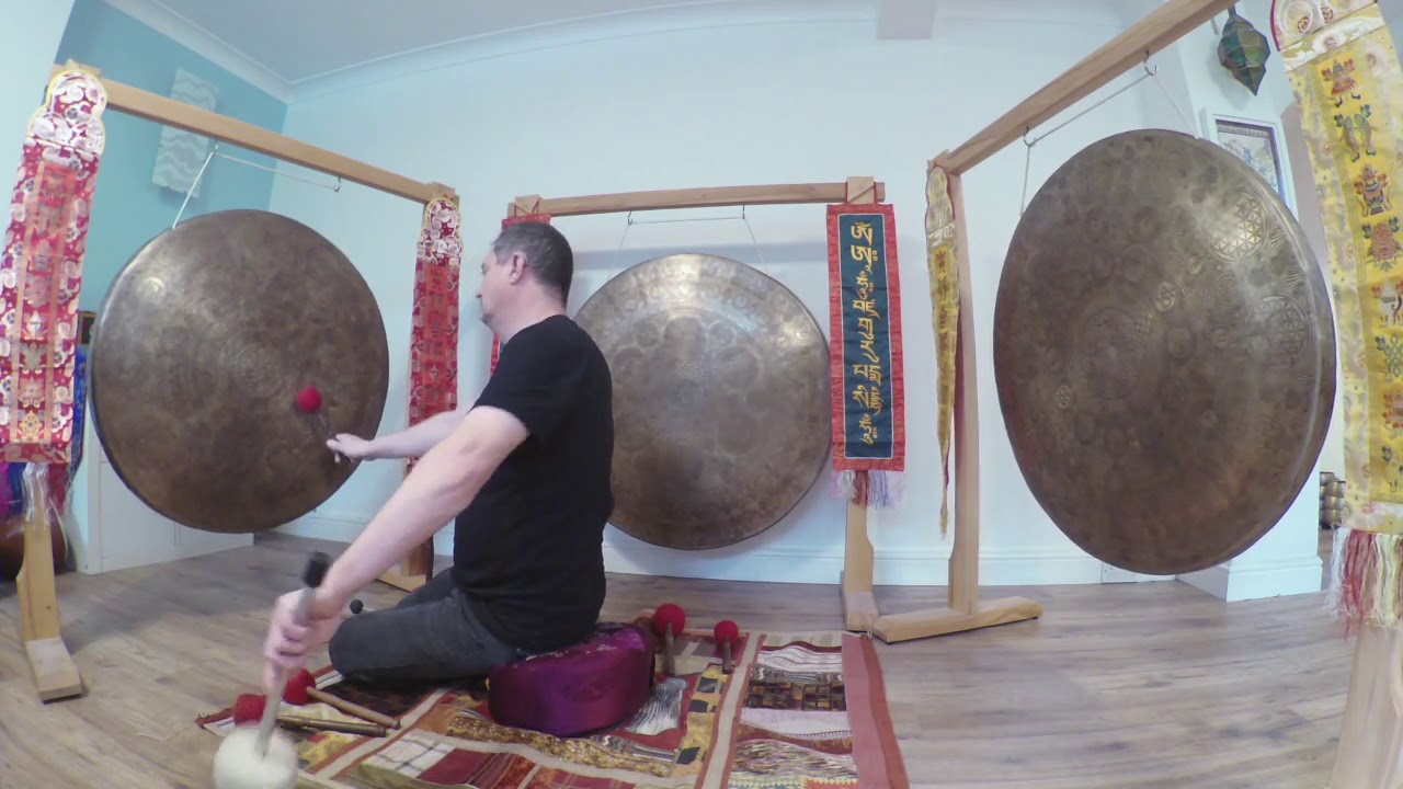 Nepalese gong meditation to create positive energy for all beings.