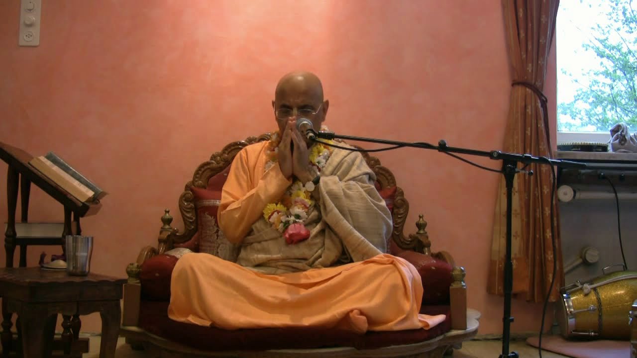 Evening Lecture by H.H.Bhakti Charu Swami: