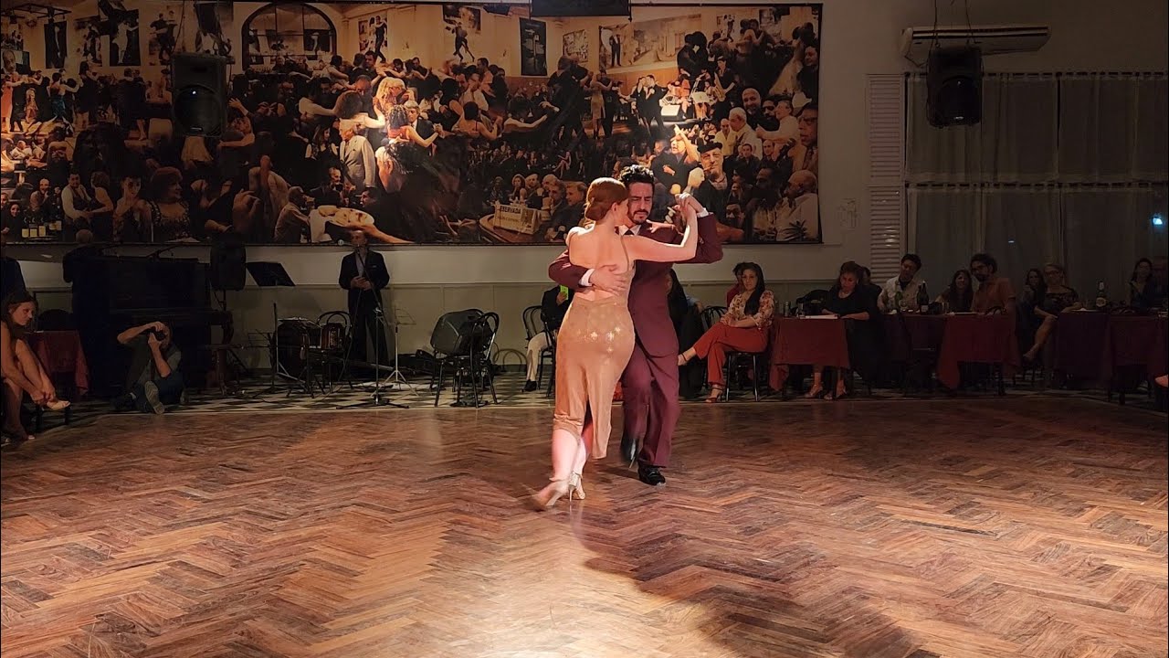 Maipo by D'Arienzo - Alejandro Beron & Kelly Lettieri Tango in Buenos Aires