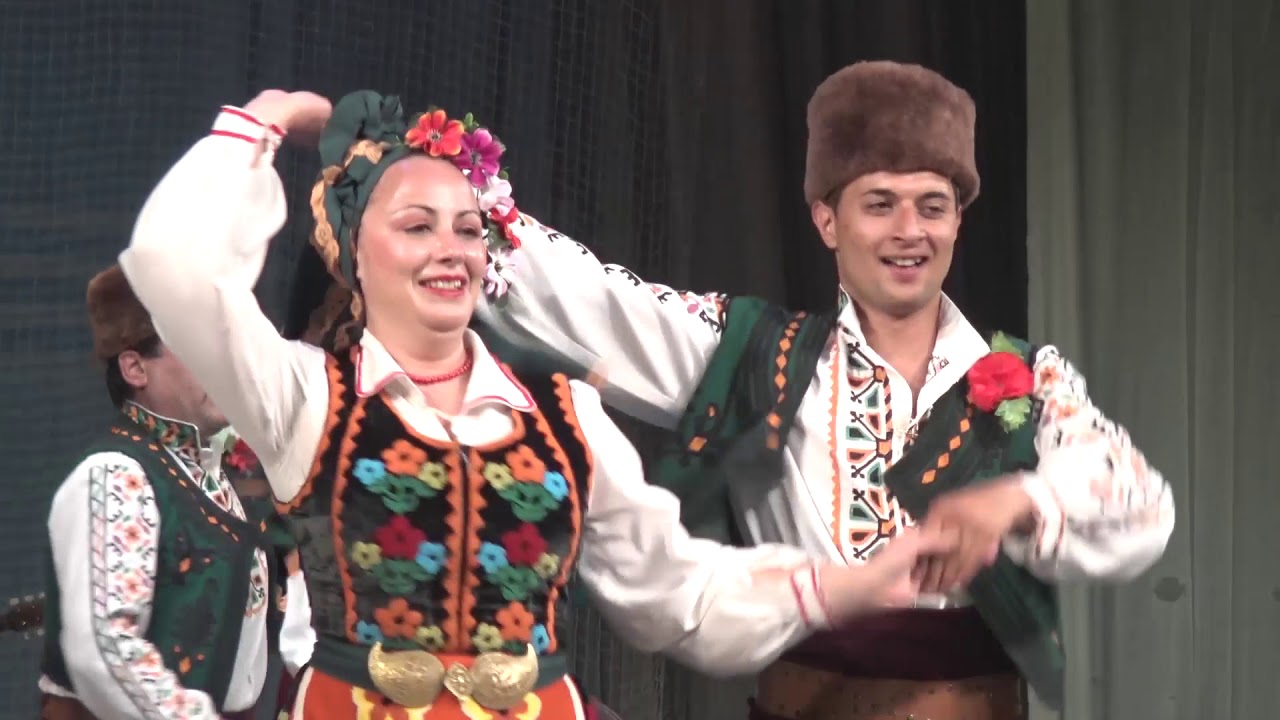 Фолклорен ансамбъл 