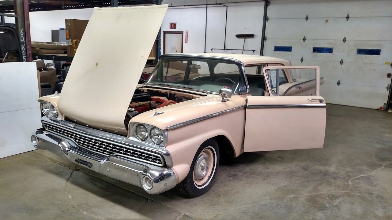1959 Fordor 300 Custom 4 Door Sedan