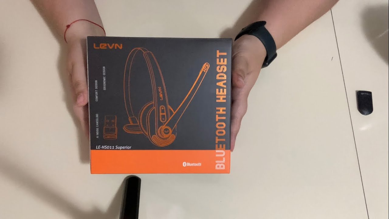 Levn Bluetooth Headset with microphone and USB port for computer