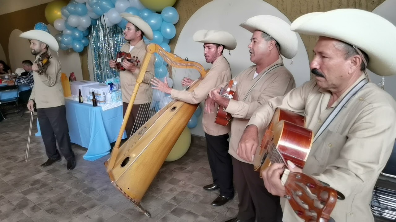 DOS PUÑALES Los marineros de Tepalcatepec en la fiesta de , 