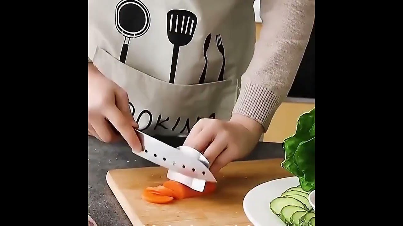Only $1.26! Safeguard Your Fingers with our 304 Stainless Steel Vegetable Cutting Finger G...