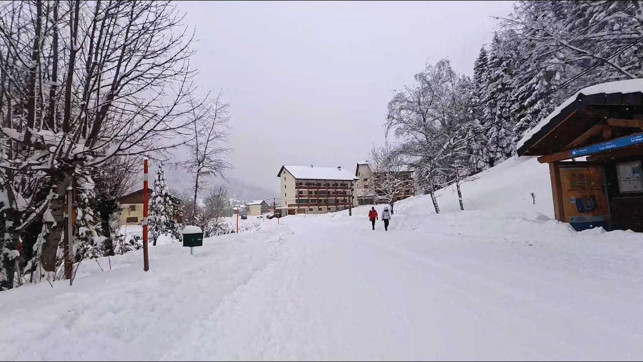 ALPE DU GRAND SERRE  (Petite promenade sous la neige direction LE DÈSERT