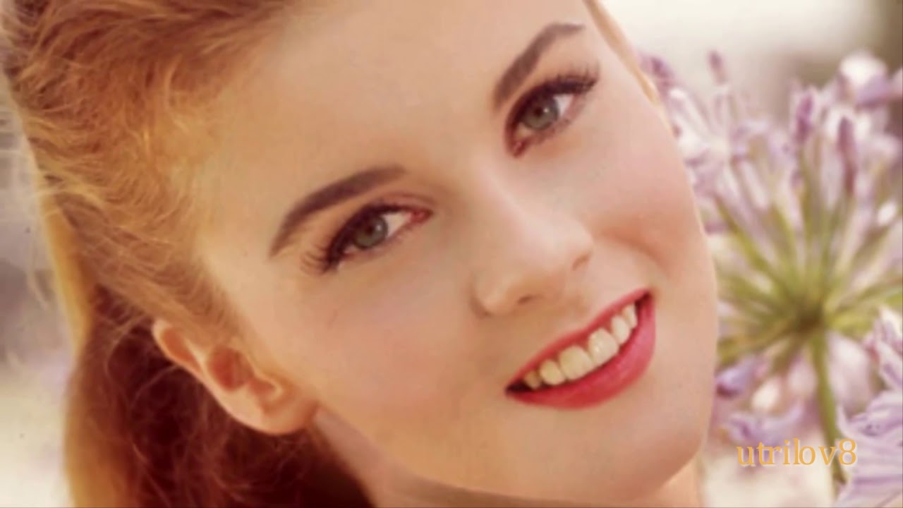 Ann Margret - Classic 60s  Beauty Icon   Elvis  I'll Remember You