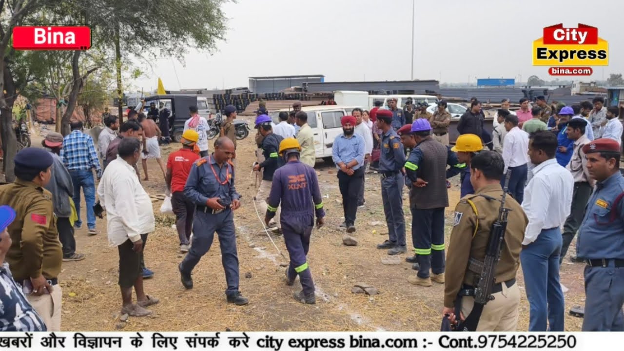 बीना रिफाइनरी द्वारा परम्परागत रास्तो को बंद करने पर बबाल रास्ते के लिए आर पार के मूड मे किसान