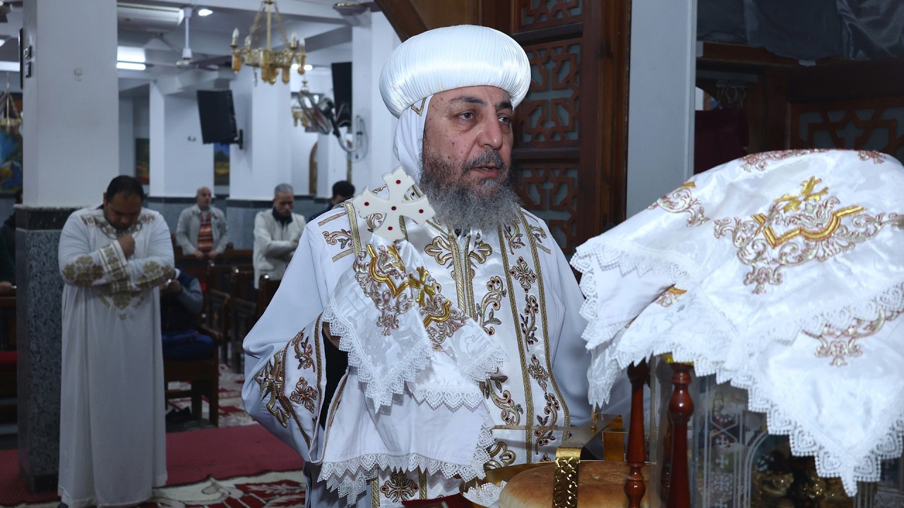 القداس الالهي نيافة الانبا انيانوس اسقف البهنسا وبنى مزار