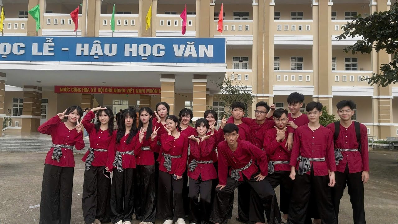 Khúc Ca Vàng x Việt Nam Muôn Đời x Người Việt || Tập Thể 12C6