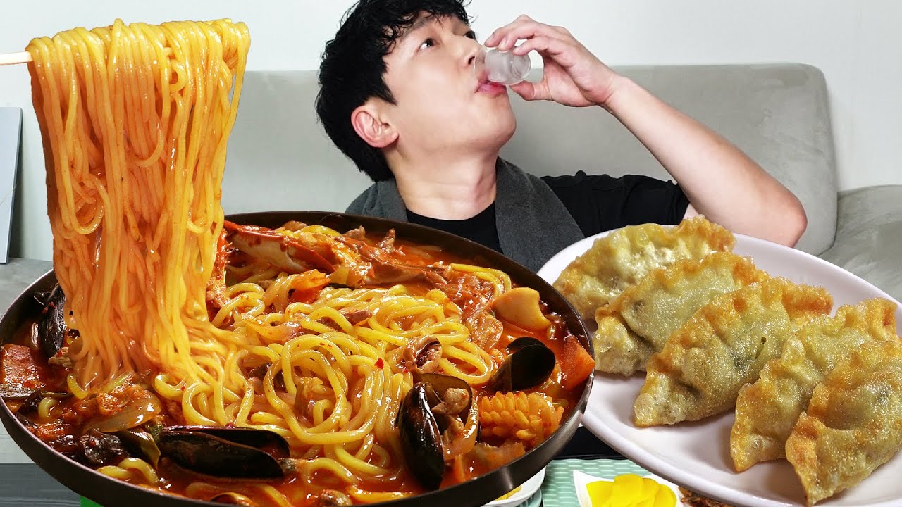 Пряная лапша Джамппонг🍜 MUKBANG REALSOUND ASMR EATINGSHOW