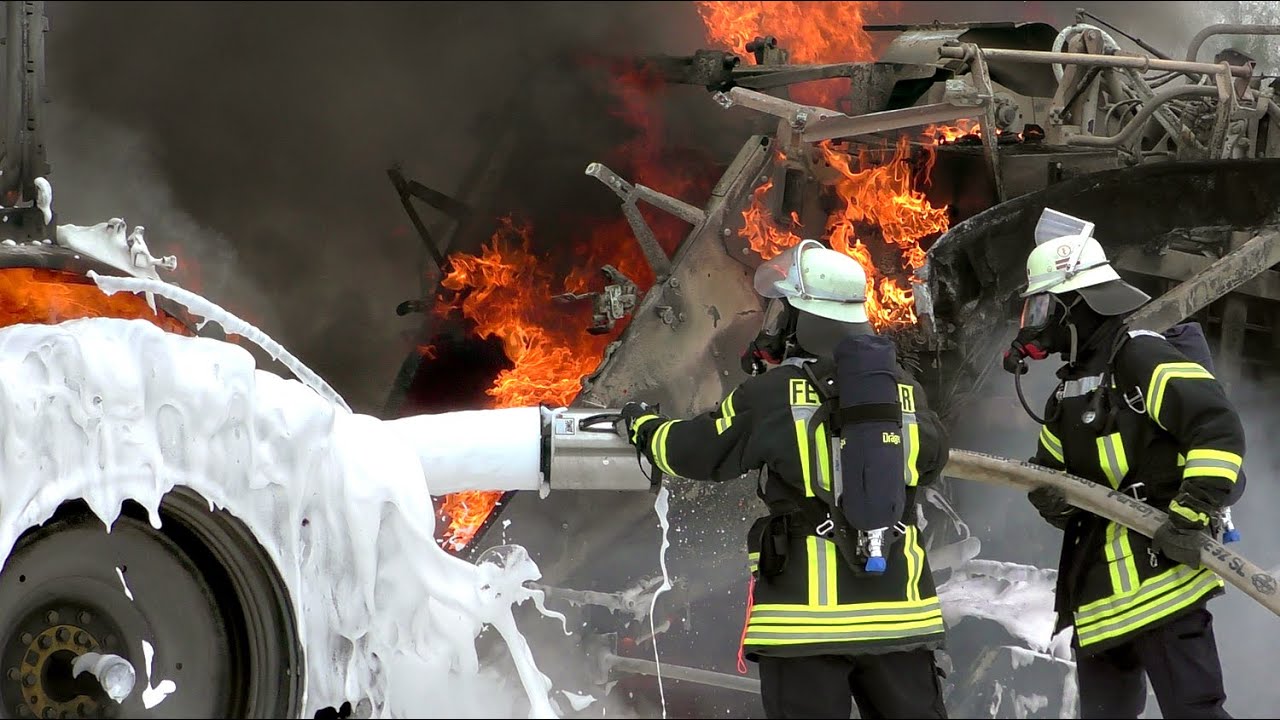 700.000 Euro Schaden nach Vollbrand (Garbeck, Balve)