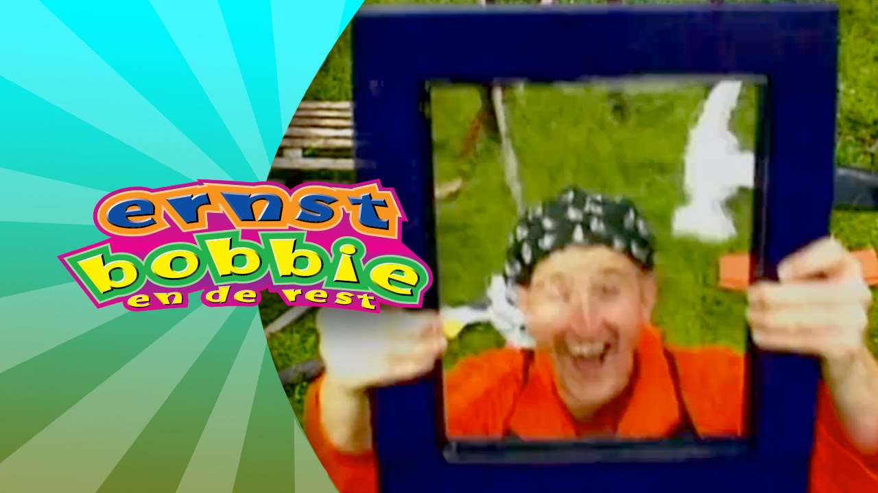 Liedjes met Ernst en Bobbie - We Bouwen Een Hele Nieuwe Schuur