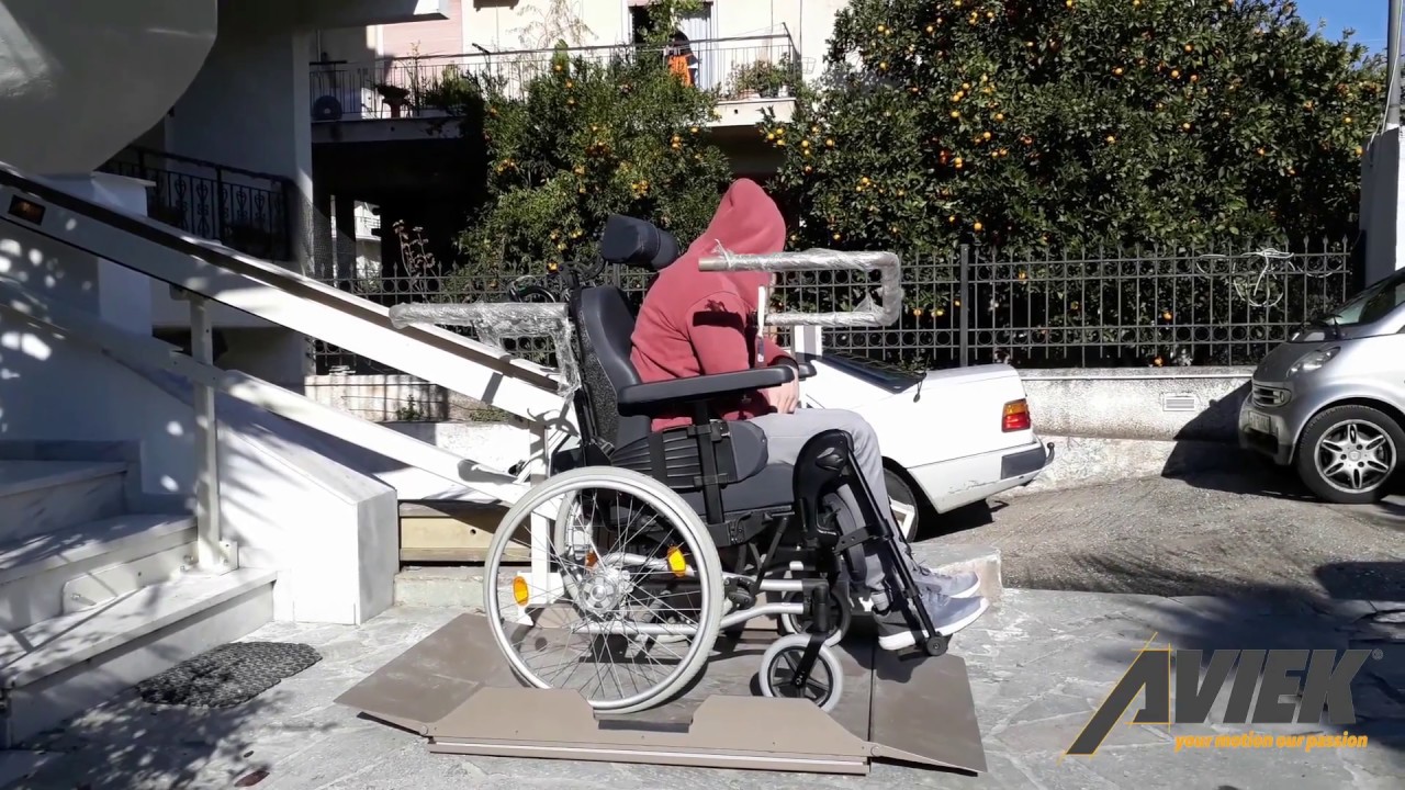 AVIEK-Αναβατόριο ή ανελκυστήρας  με πλατφόρμα για ευθείες σκάλες