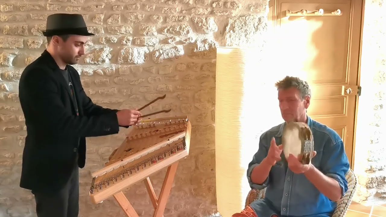 French Medieval music on Hammered Dulcimer (Amours, Trop Vous Doi Chérir by Jehan de Lescurel)