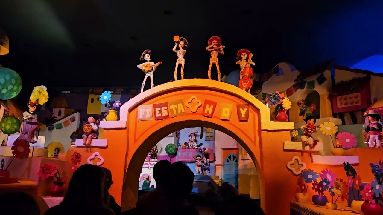 Gran Fiesta Tour - Epcot - ជិះទូកលេងនៅ Disney ក្នុងរដ្ឋ Florida