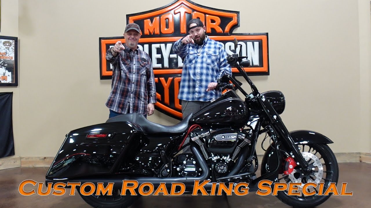 CUSTOM BUILT 2019 HARLEY DAVIDSON ROAD KING SPECIAL