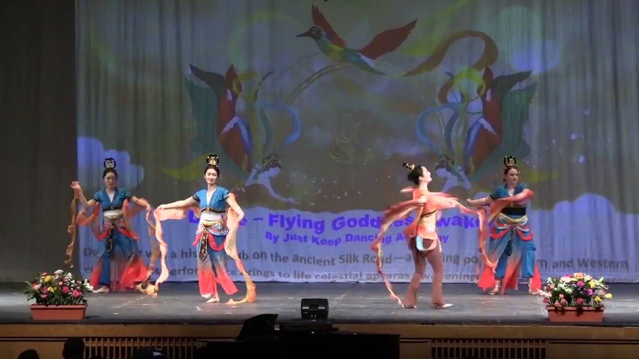 9 Dunhuang group dance: Flying Goddess Awakening