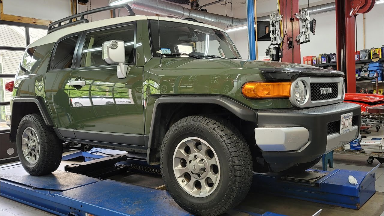 Toyota FJ Cruiser | Услуги по предотвращению и устранению ржавчины