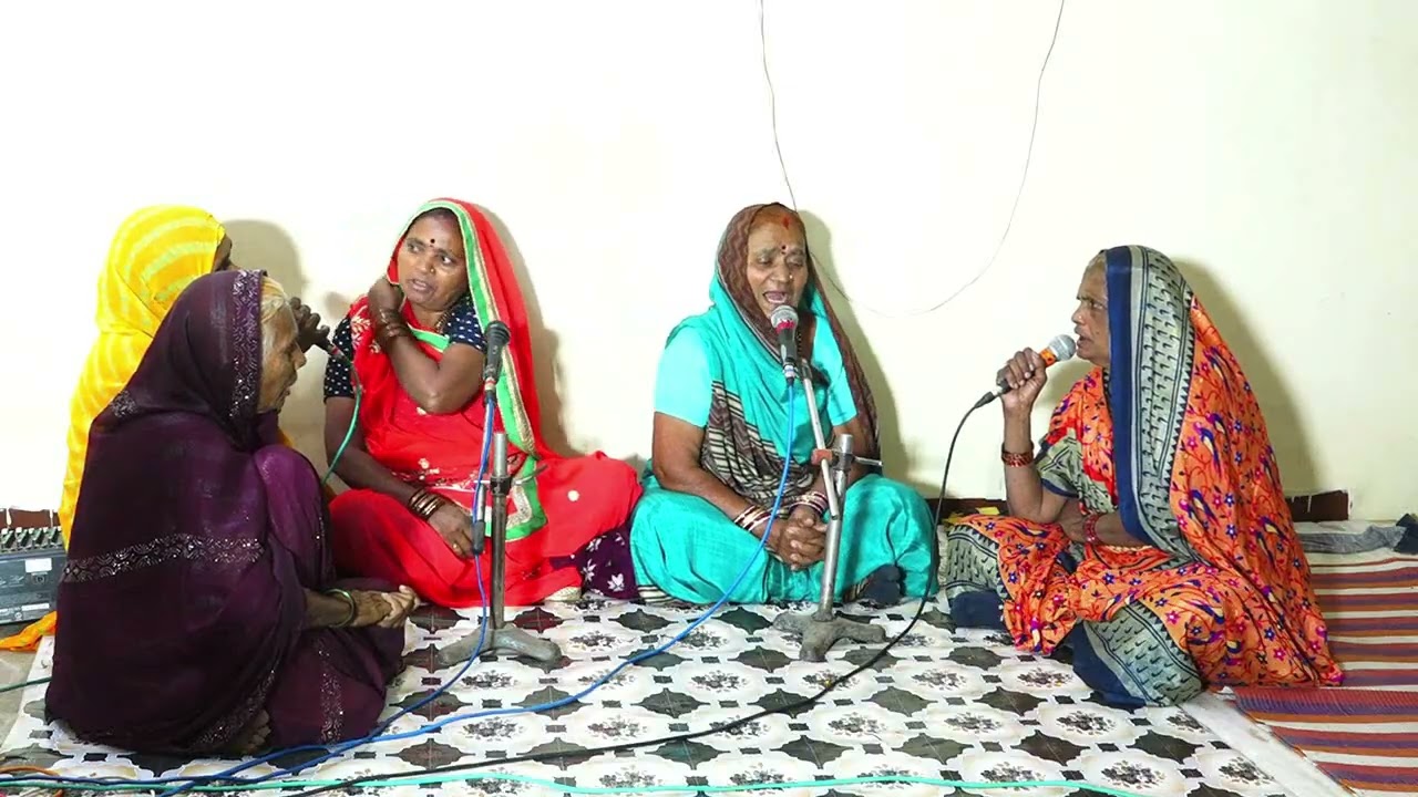 मायरो  लई  आवजो रे माहरी नानी बाई देखि रही वाट //महिला मंडल /निमाड़ी भजन //बम्न्गाव महिला मंडल
