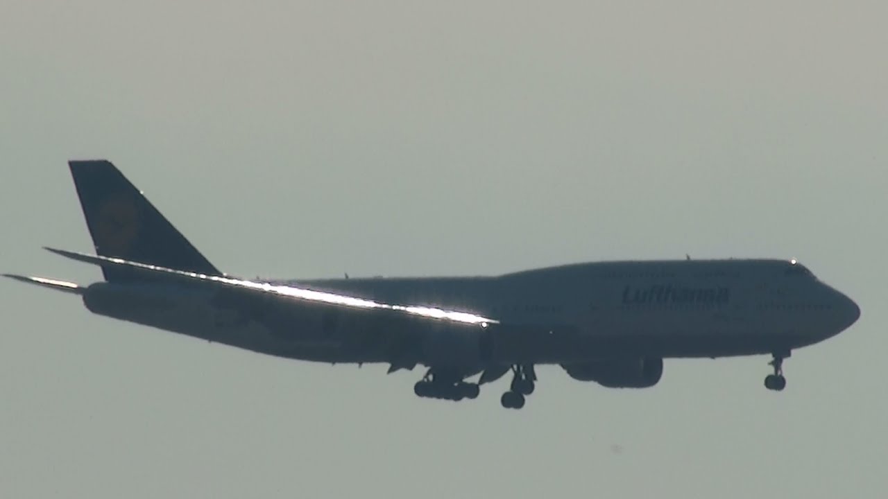 Lufthansa Boeing 747-8 Landing at Berlin Sch&ouml;nefeld Airport for ILA 2012 HD (1080p)