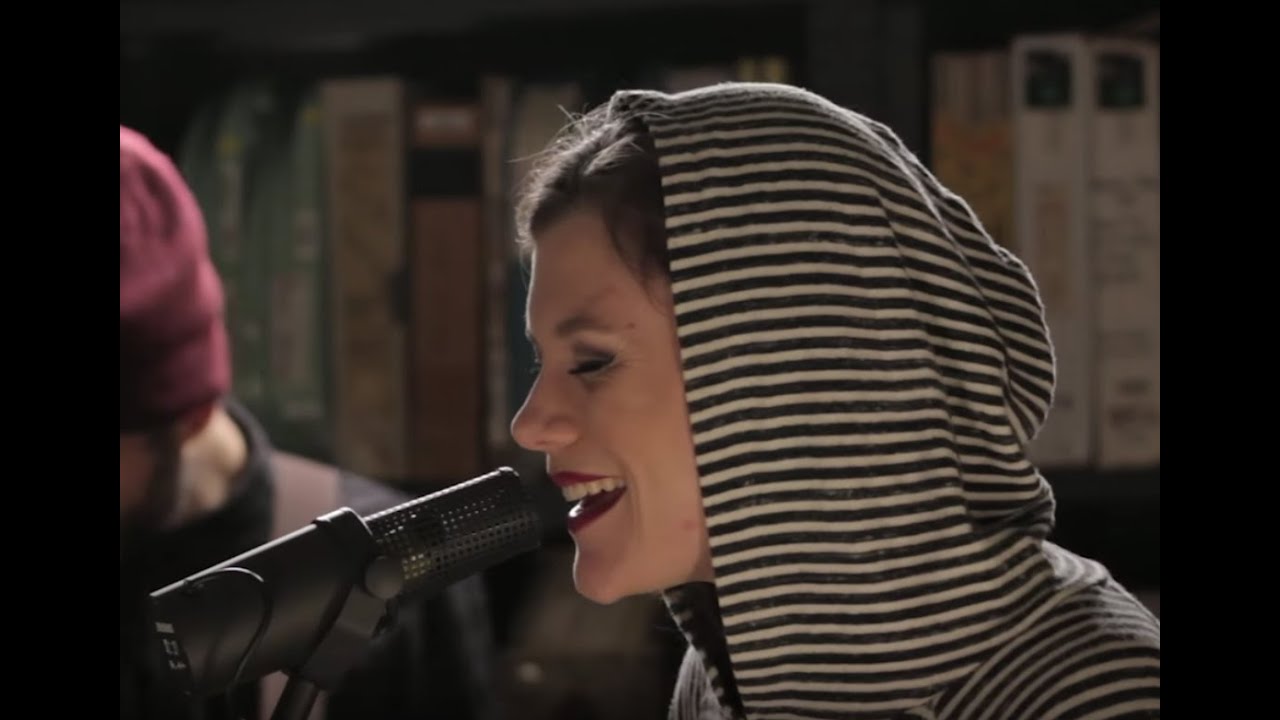Trixie Whitley - Closer - 2/2/2016 - Paste Studios, New York, NY