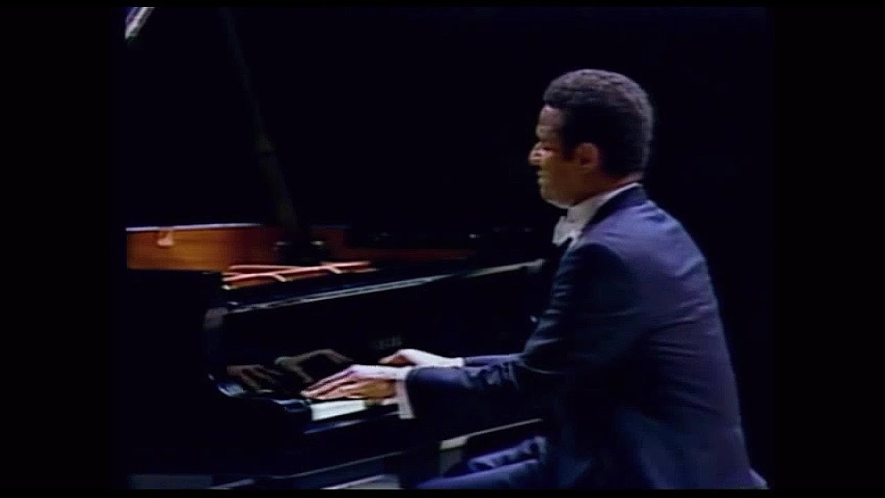 Liszt - Sonata in B Minor - Andre Watts - Tokyo - 1988 - Remake