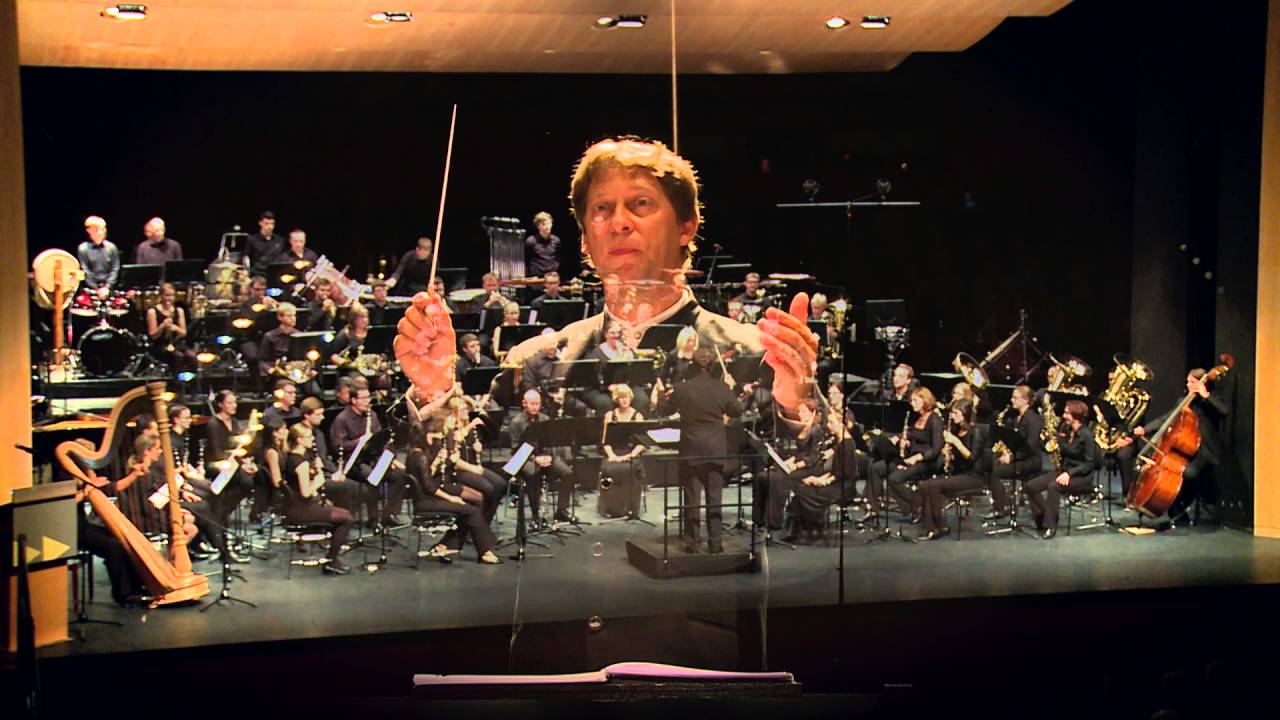 Zeppelin Symphony conducted by Thomas Doss