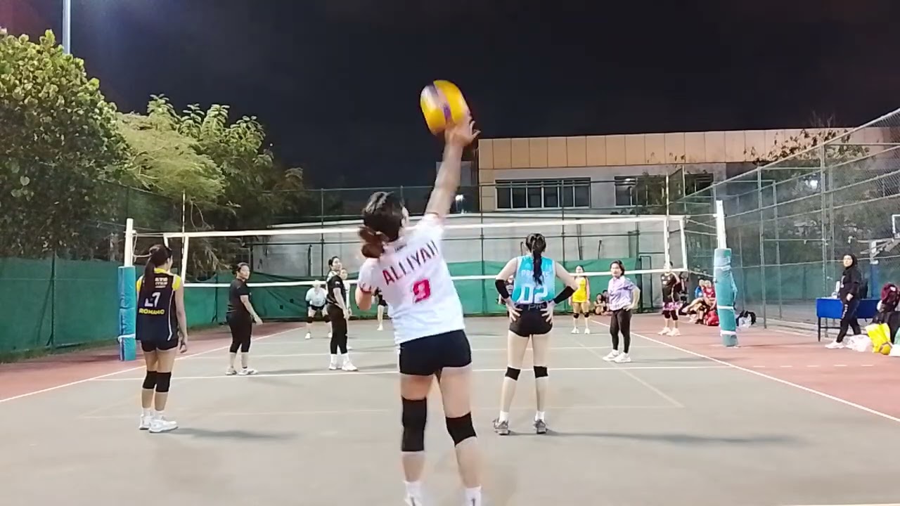 SWEATY THURSDAY 02/26/2026 || Fun Game (All Girls) #7