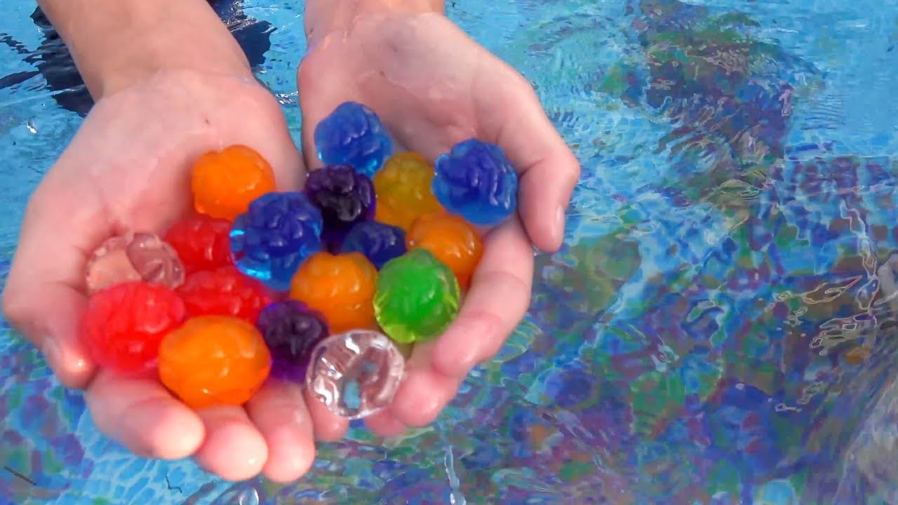 What's inside Giant Orbeez?