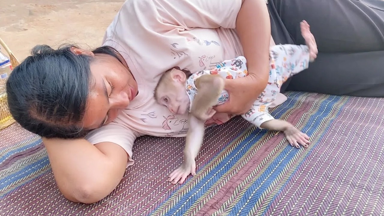 Poor Baby DAM Was Strongly Reject  To Play With Kid