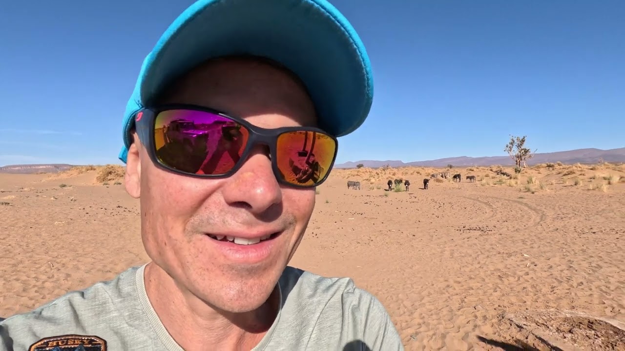 Vidéo 3/5: Les4elans font le tour du Maroc en camping car  : raid & bivouac au Sahara Erg Chigaga