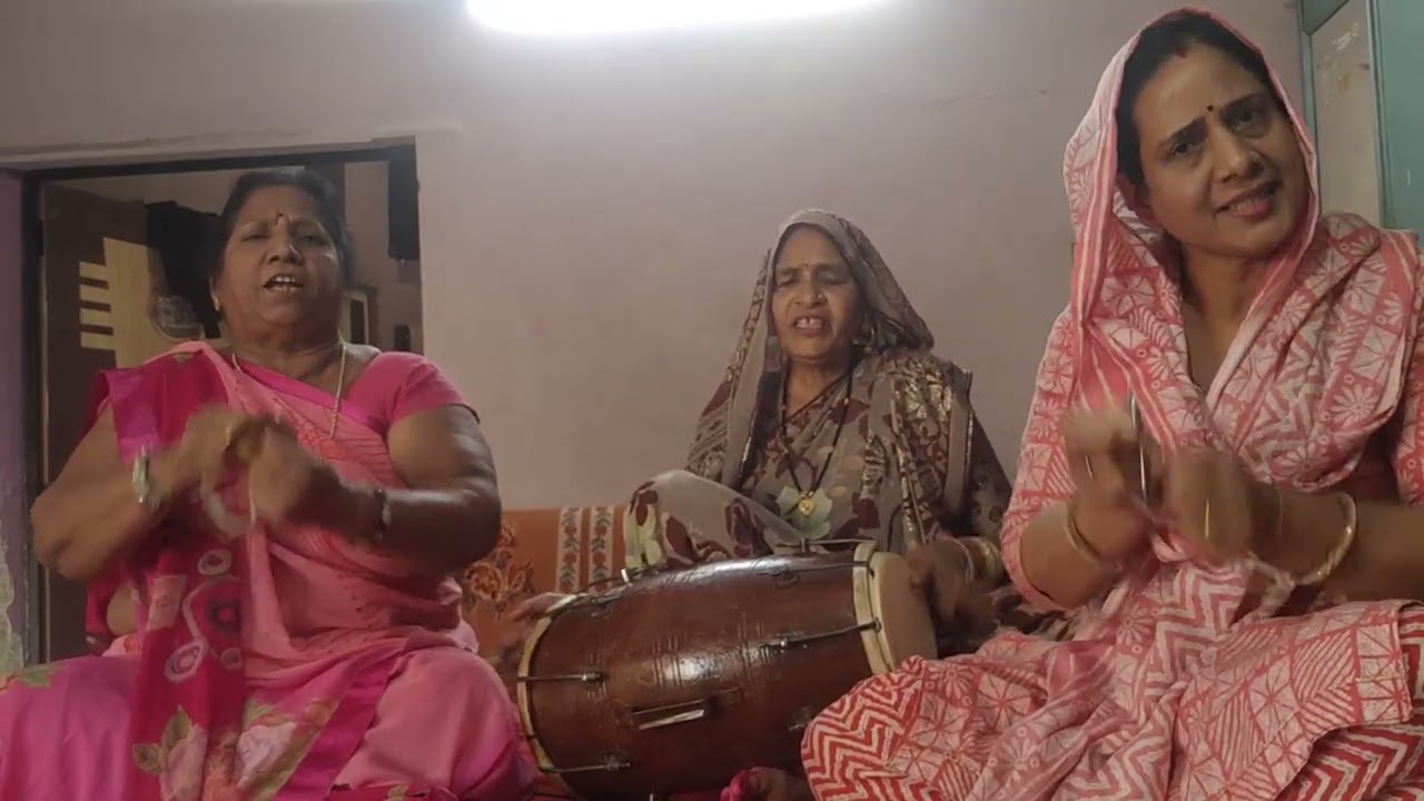 Jay Sherawali Mata -  ♥️ शेरावाली माताके भजन🌹🌹🌷