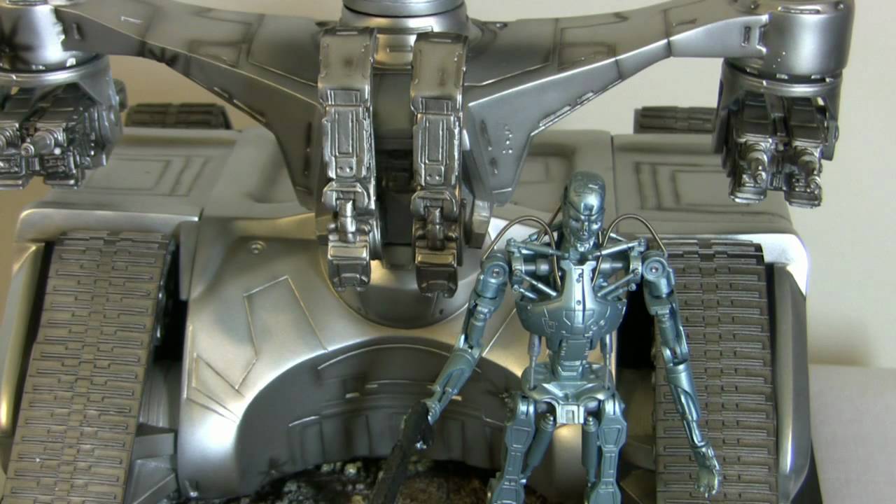 Terminator Tank Hunter Killer Hollywood Collectibles Figure Review in HD!