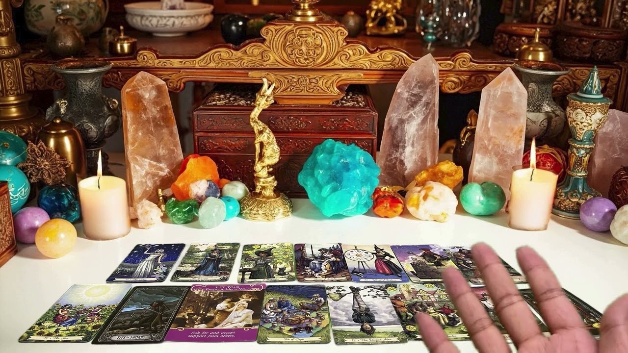 AQUARIUS   - A SECRET OBSESSION WITH YOU AQUARIUS  TAROT LOVE READING