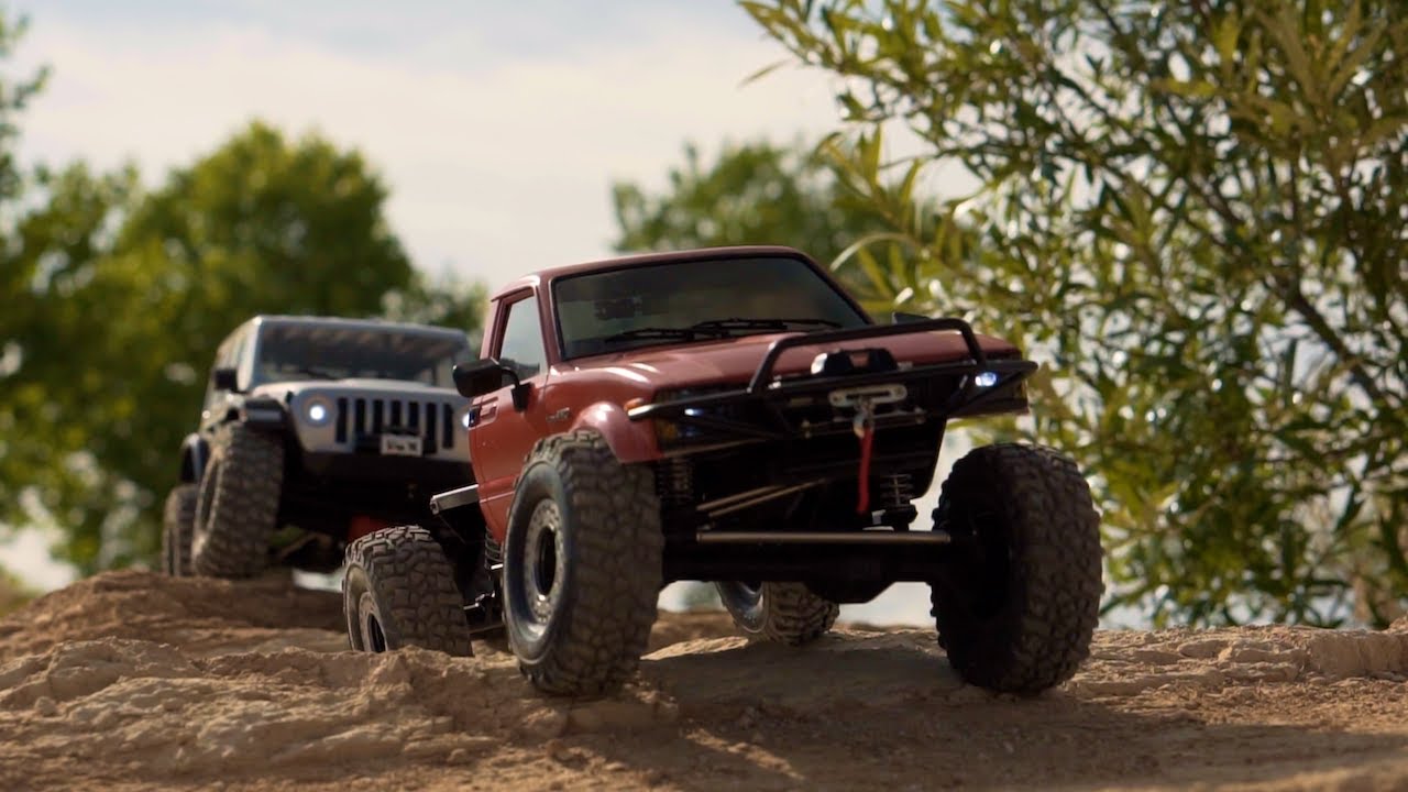 1/10 Scale Vanquish vs4-10 Phoenix Toyota Hilux | Axial scx10ii Jeep JL wrangler // Jeep xj