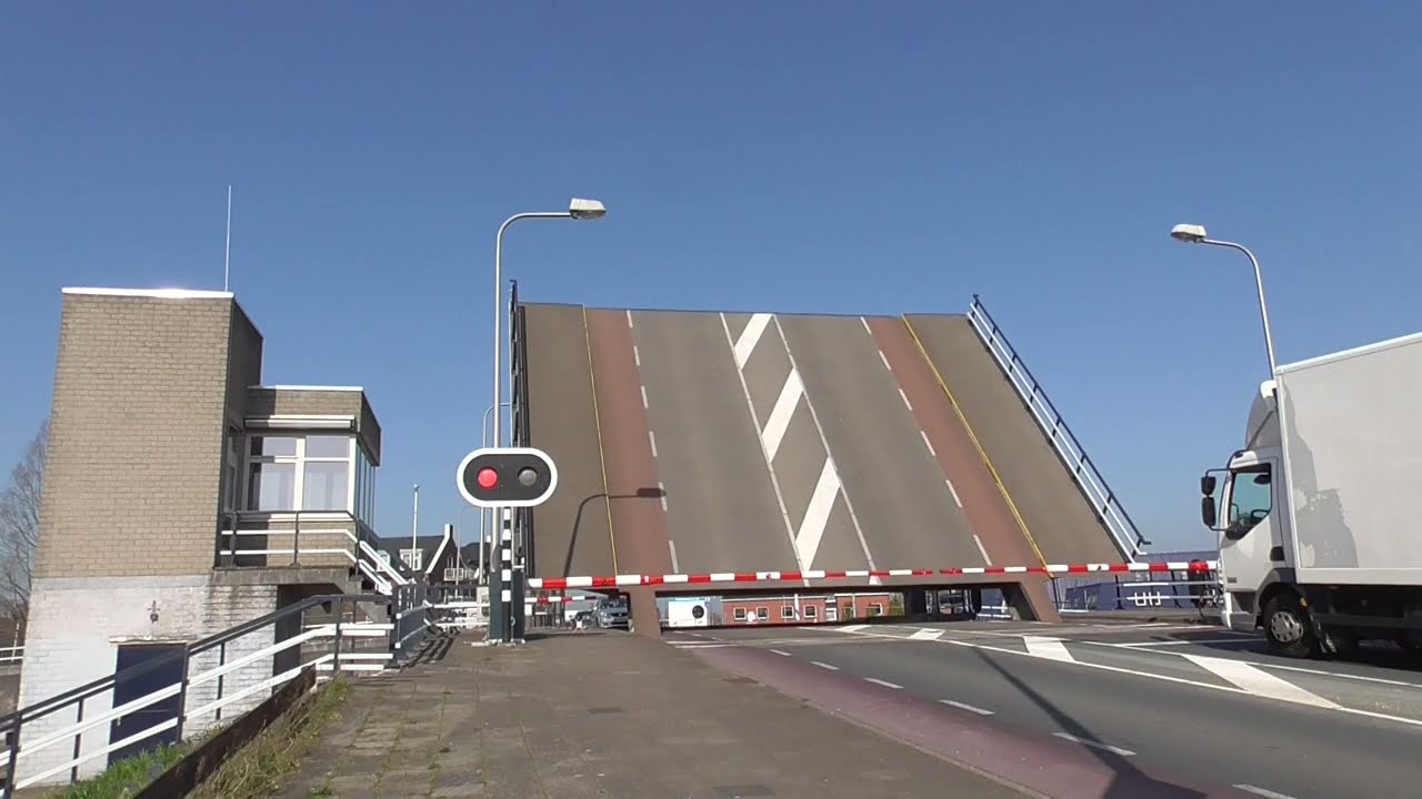 Brugopening Aardammerbrug Ter Aar Ophaalbrug Drawbridge/ Pont-levis/ Klappbrücke