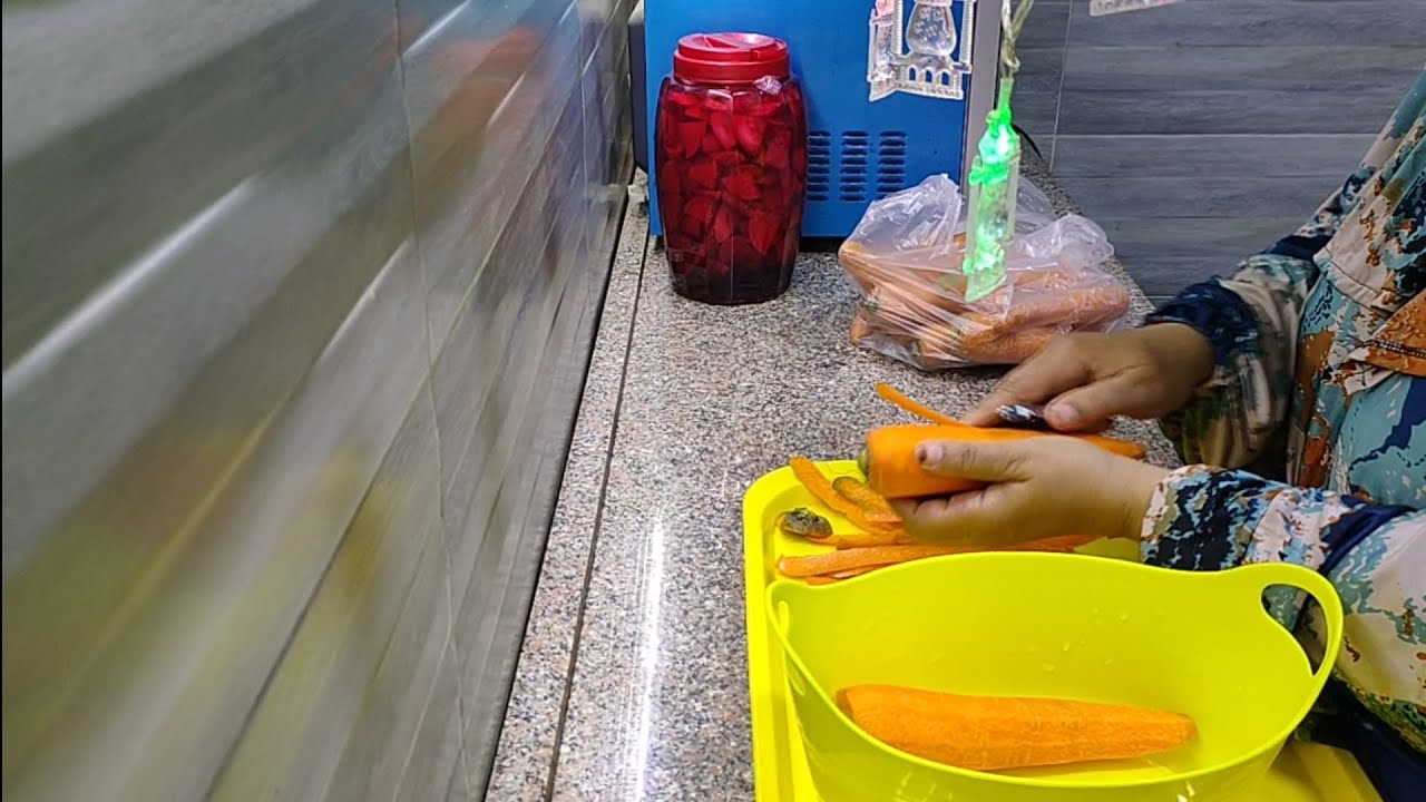 ام كريم في المطبخ تعالوا معايا