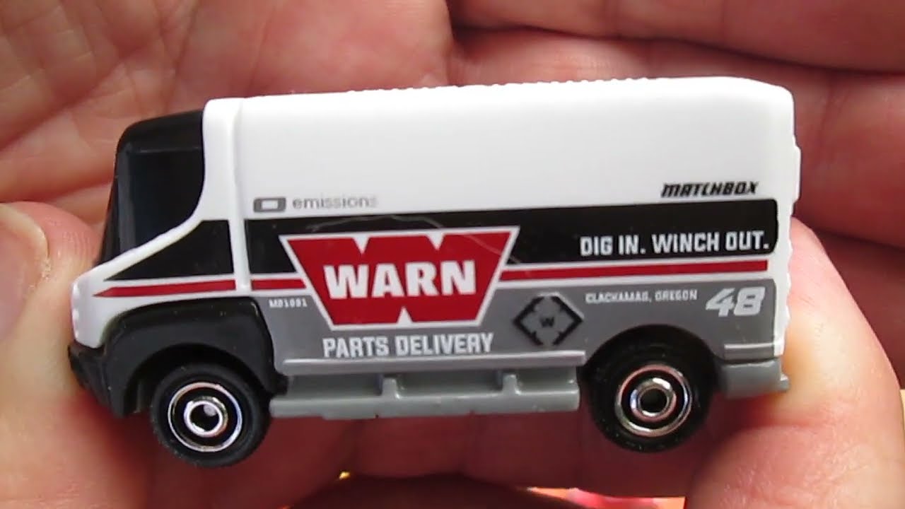 '09 International eSTAR Van/Bus 2022 Matchbox Toy Diecast Unboxing & Review - Warn Parts Delivery