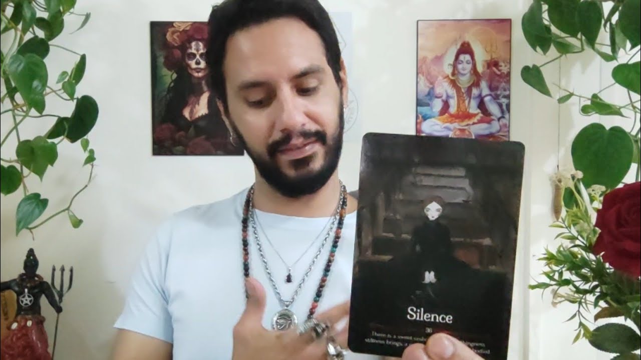 PEIXES ♓ Leitura muito complexa sobre duas pessoas e uma verdade, até eu me perdi. O CÃO E A RAPOSA.
