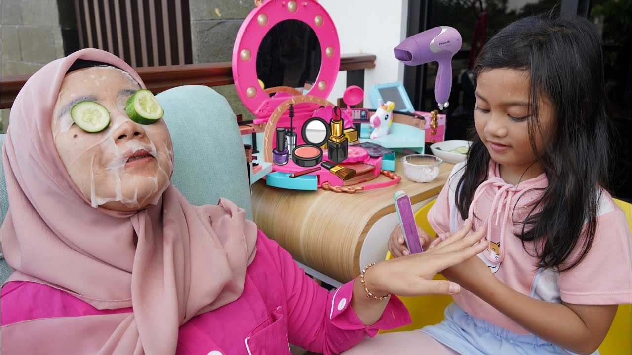 MAIN SALON SALONAN 💄Mainan anak perempuan | Salsa and Family