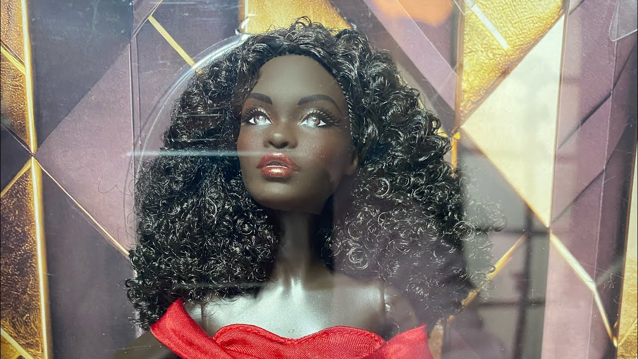 Black Barbie 45th Anniversary Review en Español #barbie #barbiedoll #doll #toy #barbiecollector
