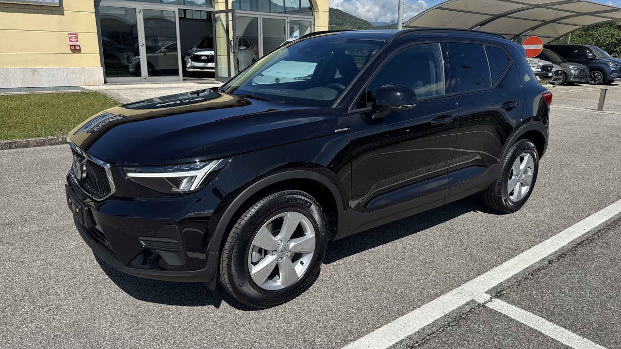 Volvo XC40 B3 (Benzina/Hybrid) Automatico Essential - NUOVA