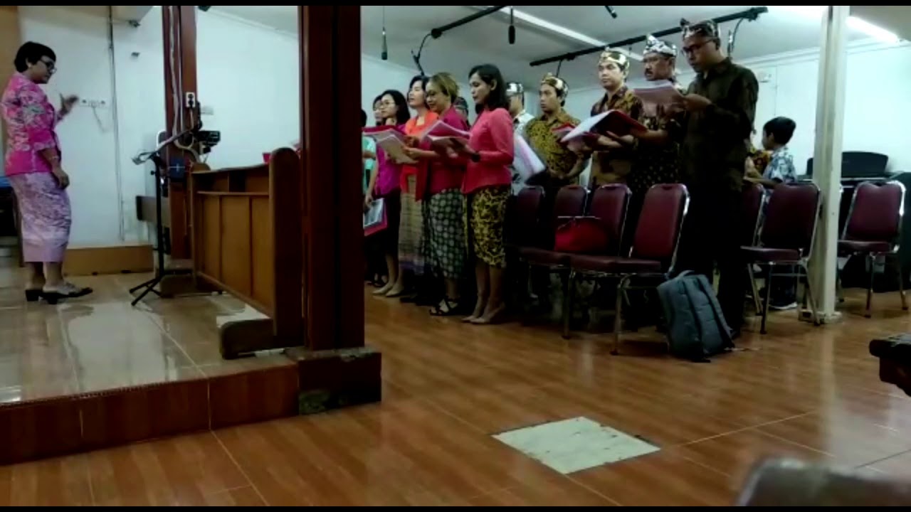Ibu Marganingsih - Koor Lingkungan St. Johannes Paulus 2 Paroki Santa Monika Serpong