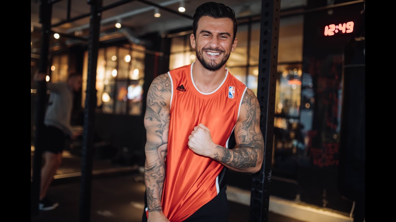 5 GRYMMA ÖVNINGAR FÖR RYGG OCH BICEPS