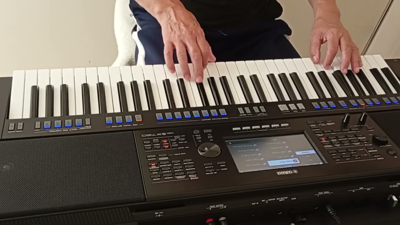 YAMAHA PSR SX720 Sunday FreePlay Routine Relax
