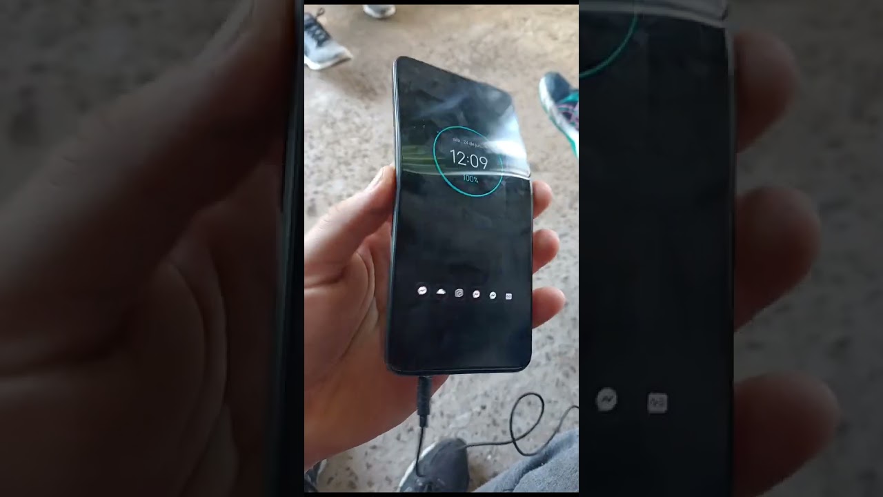 celular smartphone dobrou e n&atilde;o quebrou a tela