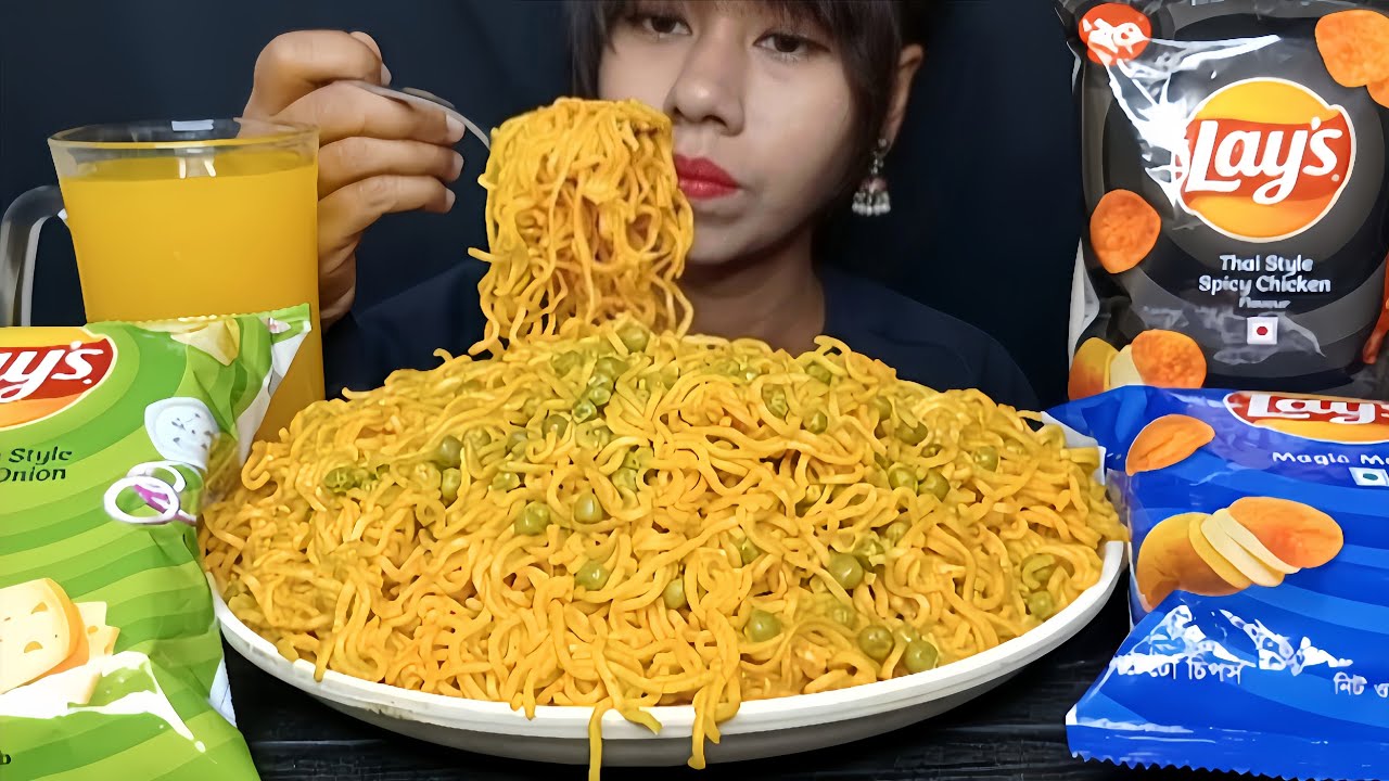 Eating delicious Maggie noodles eating challenge । Maggie eating show, lays । ASMR eating । Mukbang 