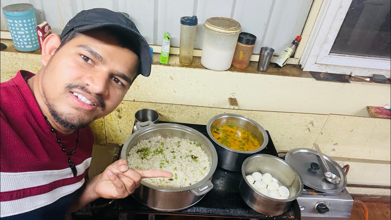 Aaj￼ Banayenge Jeera Rice And Dal Fry 😍 || Bengaluru PG || #vlog 