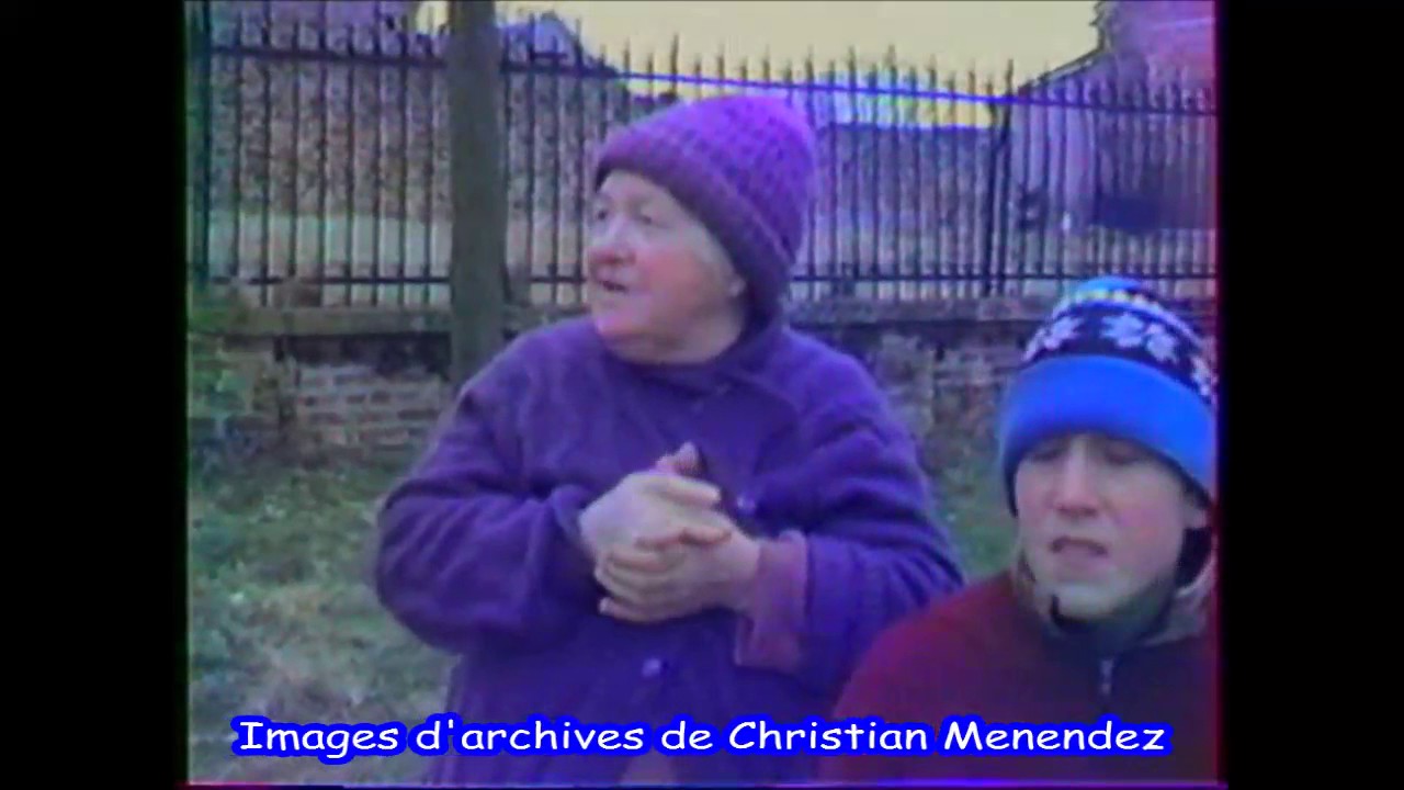 LA CAMERA EST...JANVIER 1987 MACQUIGNY UNE CIGOGNE S'ARRETE DANS LE VILLAGE ! C'&eacute;tait il y a 30 ans