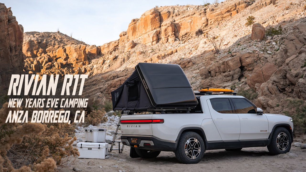 Rivian R1T Camping on New Years Eve | Anza Borrego, CA